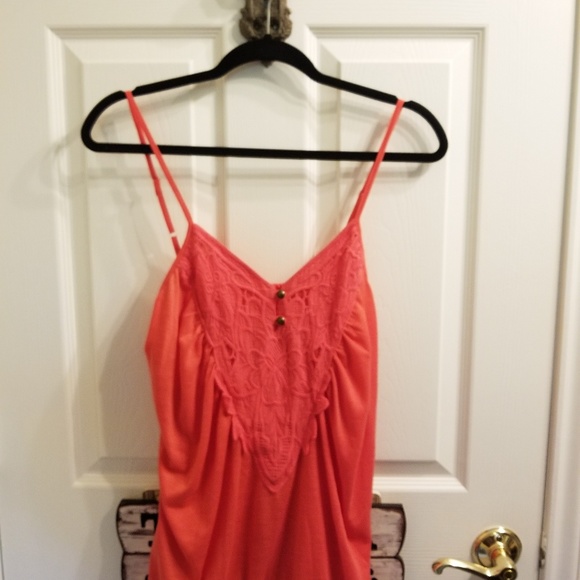 Bundle of 3 NoBo Tank Tops - Picture 4 of 5